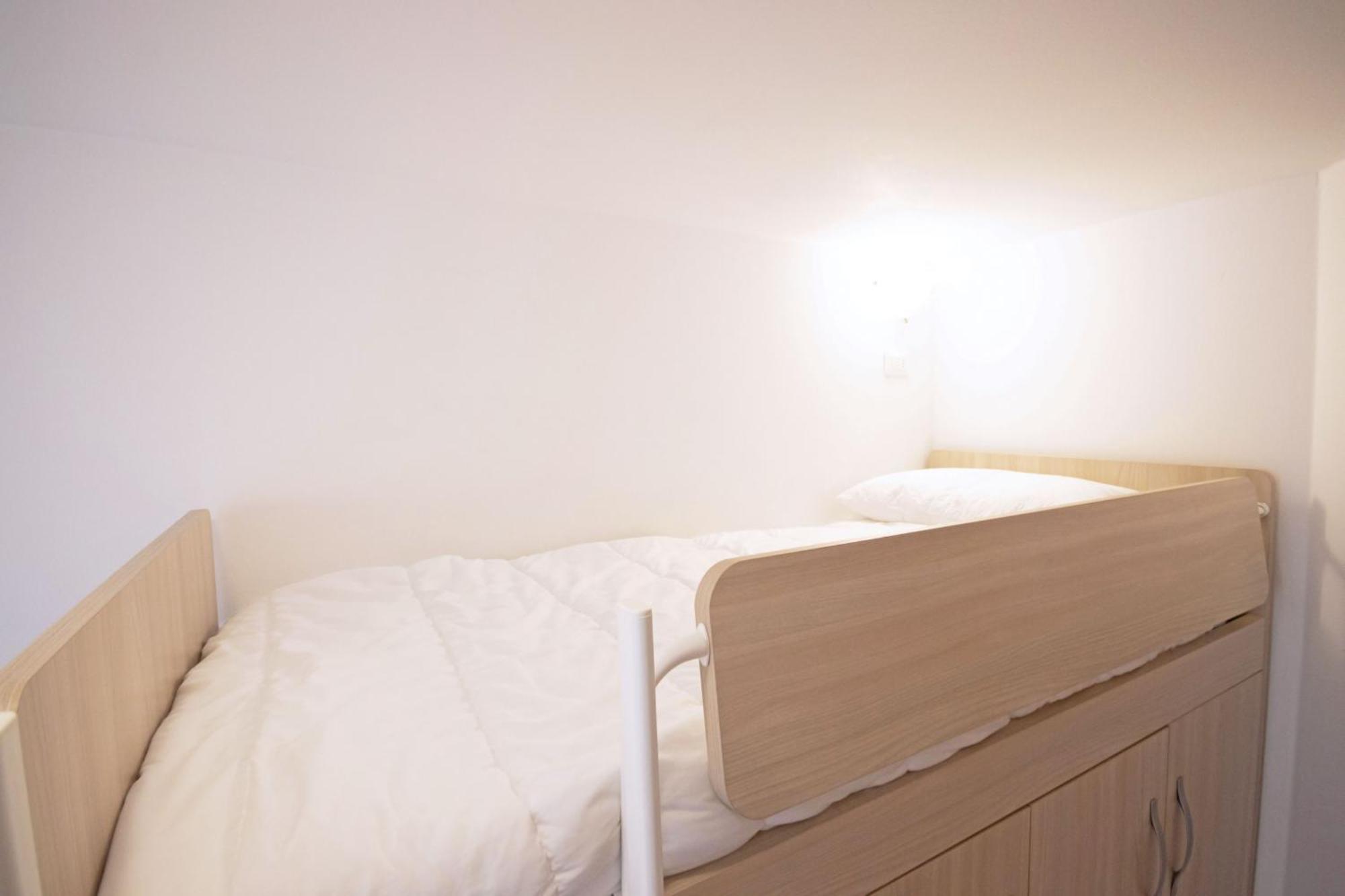 Aurturist Villabassa Room photo